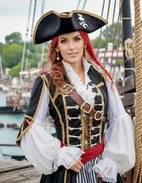 Female Pirate Fancy Dress face swap