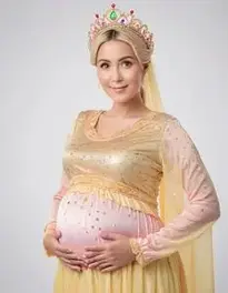 Maternity Fancy Dress face swap