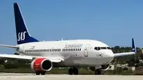 Airplane Airport Scandinavian wallpaper