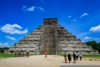 Pyramid Mayan Ruin Chichen Itza wallpaper