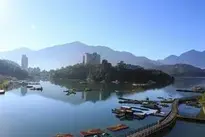 Morning Ri Yue Tan Lake Town wallpaper