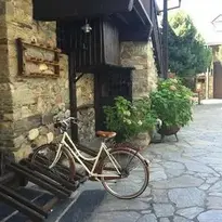 Rustic Leon Restaurant Ancient Town wallpaper