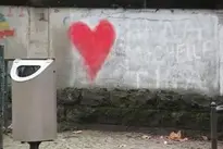 Wall Graffiti Contrast Heart Love wallpaper