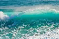 Wave Transparent Smashing Spray wallpaper