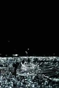 High Speed Photography of Water Splash phone wallpaper background
