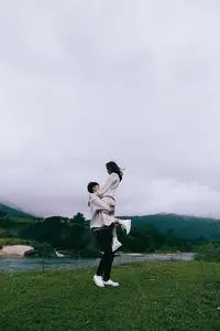 Couple River Hug Mountain Man phone wallpaper