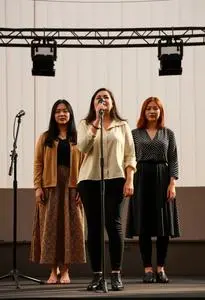 Free Stage Outfit Female Singers Face Swap