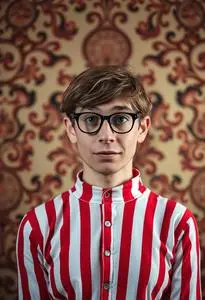 Wheres Waldo Costume face swap