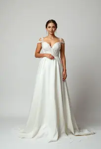 Non Traditional Plus Size Wedding Dress