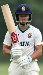 Cricket Middle Order Batsman Wearing Cricket Jersey Cautious