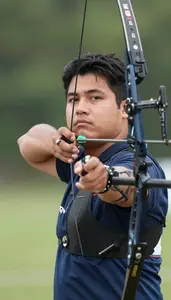 Archery Competition Archer Wearing Arm Guard Precise Drawing