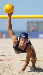 Beach Handball Pivot Wearing Top Agile Diving Jump Throw In