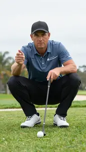 Golf Tournament Golfer Wearing Golf Shoes Calm Chipping Chip