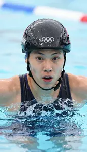 Triathlon Olympic Distance Wearing Helmet Powerful Endurance