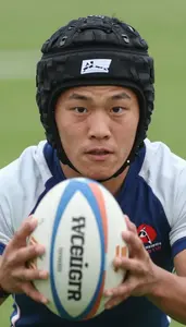 Rugby Sevens Center Focused Defending Set Play In Wing