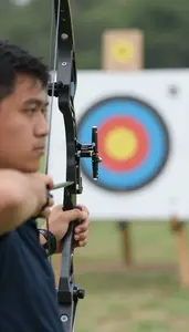 Archery Recurve Archer Wearing Finger Tab Precise Shooting