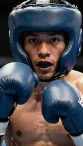 Boxing Heavyweight Wearing Mouthguard Alert Dodging Cross In
