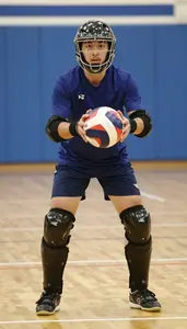 Futsal Defender Wearing Shin Guards Dynamic Shooting Pivot