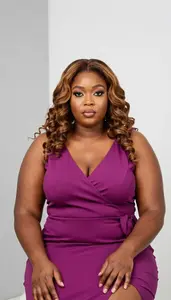 Ethiopian Woman In Her Mid 30s With Very Fat With Light Brown Loose Waves