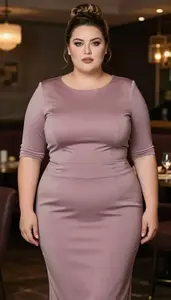 Warm Toned Woman In Her Late 20s With Large Build Figure With Dark Blonde