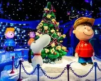 Ice Sculptures Gaylord Palms Exhibit background wallpaper